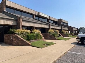 6916 Winton Blount Blvd in Montgomery, AL - Building Photo - Building Photo