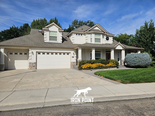 property at 2127 S Alaska Way