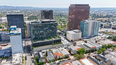 657 S La Jolla Ave, Unit 1 in Los Angeles, CA - Foto de edificio - Building Photo