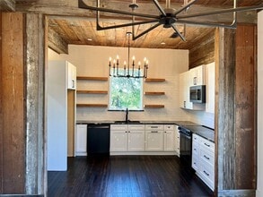 305 Hall St in Richland Springs, TX - Building Photo - Building Photo