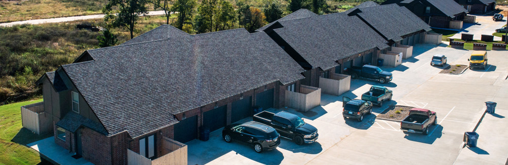 Creekside Townhomes in Harrah, OK - Building Photo