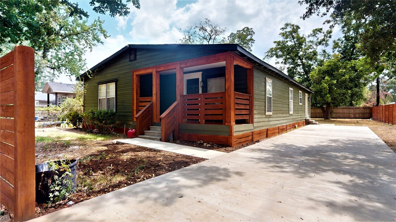 2437 Druid St in Houston, TX - Building Photo
