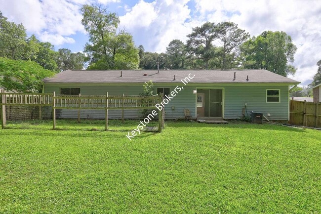 198 Meadowlark Ln in Jonesboro, GA - Building Photo - Building Photo