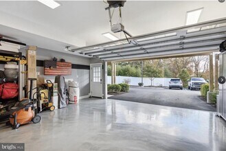 514 Coates Ln in King of Prussia, PA - Building Photo - Building Photo