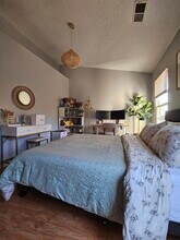 6535 Cypress Point Rd in Alexandria, VA - Building Photo - Building Photo