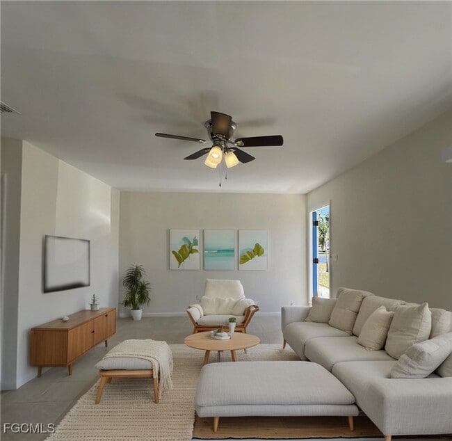 44 Tangelo Ct in Lehigh Acres, FL - Building Photo - Building Photo