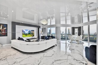 2600 Island Blvd, Unit 2603 in Aventura, FL - Foto de edificio - Building Photo