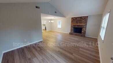 231 Batesview Dr in Greenville, SC - Building Photo - Building Photo