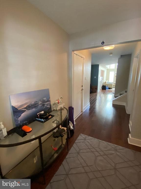 property at 805 Rosehill Dr