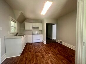 119 S 6th St, Unit 1 in Mankato, MN - Building Photo - Building Photo