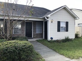 1785 Barberry Dr in Conway, SC - Building Photo