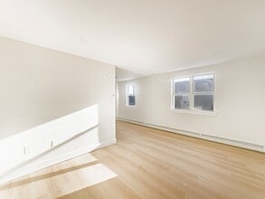 Fairfield Apartments in Philadelphia, PA - Foto de edificio - Building Photo