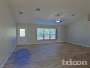 22404 Cheryl Ave in Port Charlotte, FL - Building Photo - Building Photo