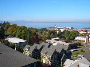 Kulshan Apartments in Bellingham, WA - Building Photo - Building Photo