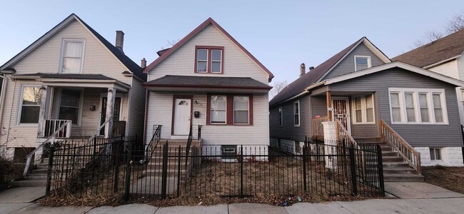 110 W 113th St in Chicago, IL - Building Photo - Building Photo