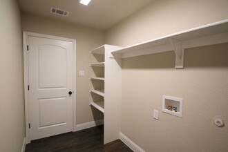 1301-1305 White Sand Dr in Azle, TX - Building Photo - Building Photo