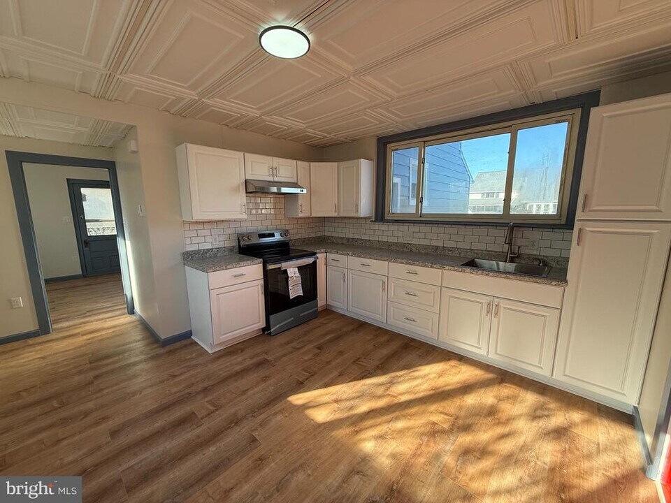 5036 Leesport Ave in Temple, PA - Building Photo