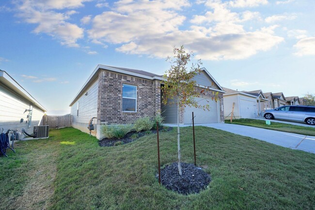 5412 Thyme Cor in Saint Hedwig, TX - Building Photo - Building Photo