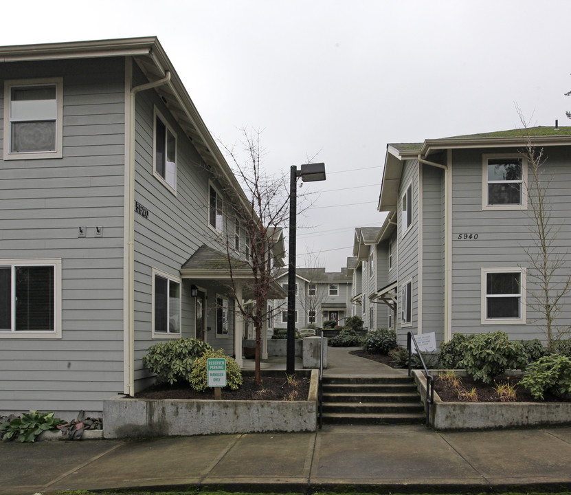 The Bridge in Beaverton, OR - Building Photo