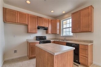 373 Mesa Ln in York, PA - Building Photo - Building Photo