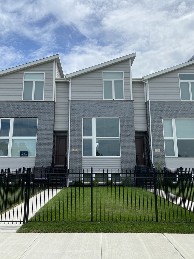 property at 1505 W Fuller St
