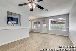 10822 Green Brook Dr in San Antonio, TX - Building Photo - Building Photo