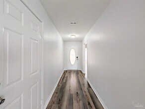 28 Easton St in Ensley, FL - Building Photo - Building Photo