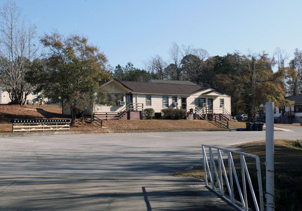 101 Hardison Hills Ct in Jacksonville, NC - Building Photo