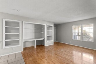 910 Duncan Ln in Austin, TX - Building Photo - Building Photo