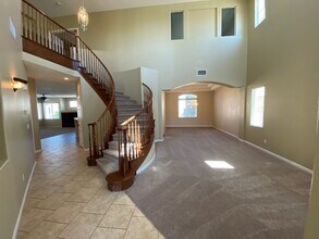 7816 Brookfield Cove Ave in Las Vegas, NV - Building Photo - Building Photo