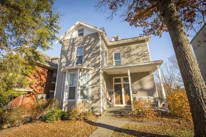 2618 Eden Ave in Cincinnati, OH - Building Photo