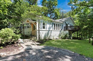 543 Oakwood Trail in Twin Lakes, WI - Building Photo