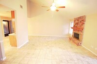 17811 Seven Pines Dr in Spring, TX - Building Photo - Building Photo