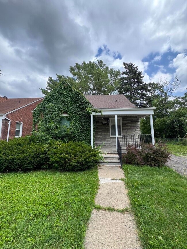 property at 8272 Roselawn St