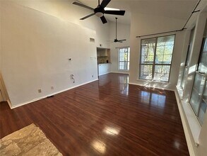3809 Spicewood Springs Rd in Austin, TX - Building Photo - Building Photo