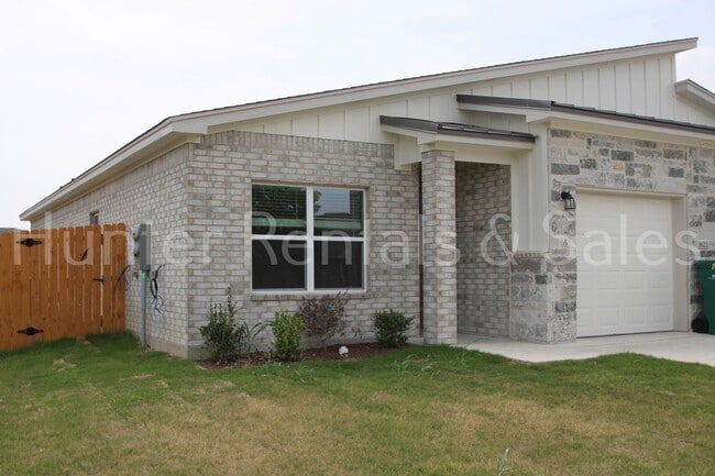 property at 1622 Pima Trail