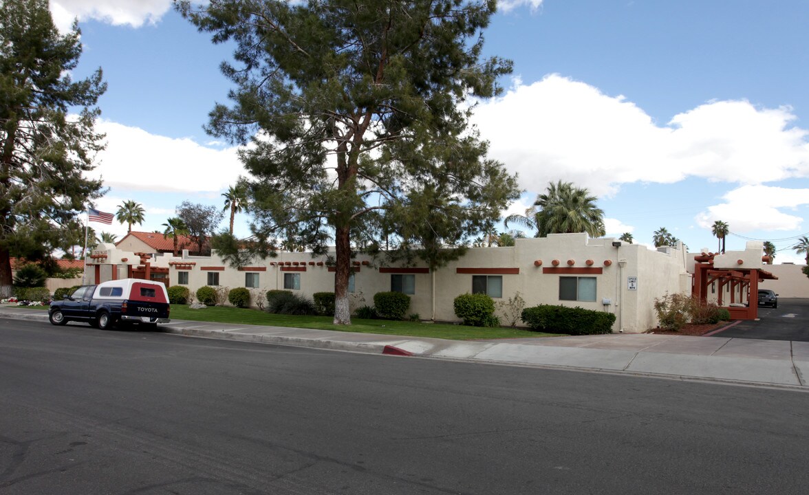 Taos Palms in Palm Desert, CA - Building Photo