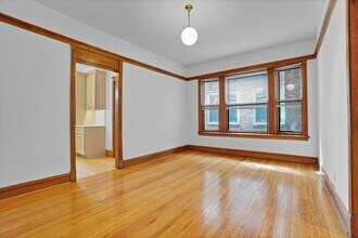 3824 N Sheffield Ave in Chicago, IL - Building Photo - Building Photo