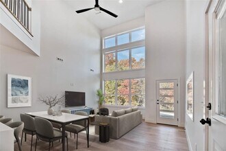 28 Bedford Ln in Bella Vista, AR - Foto de edificio - Building Photo