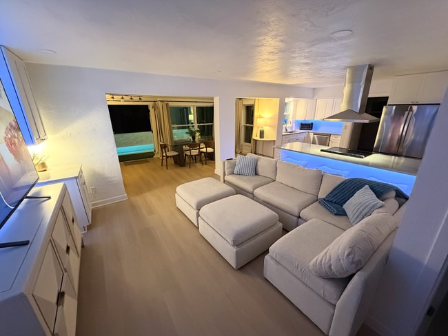 property at 5813 26th Ave N