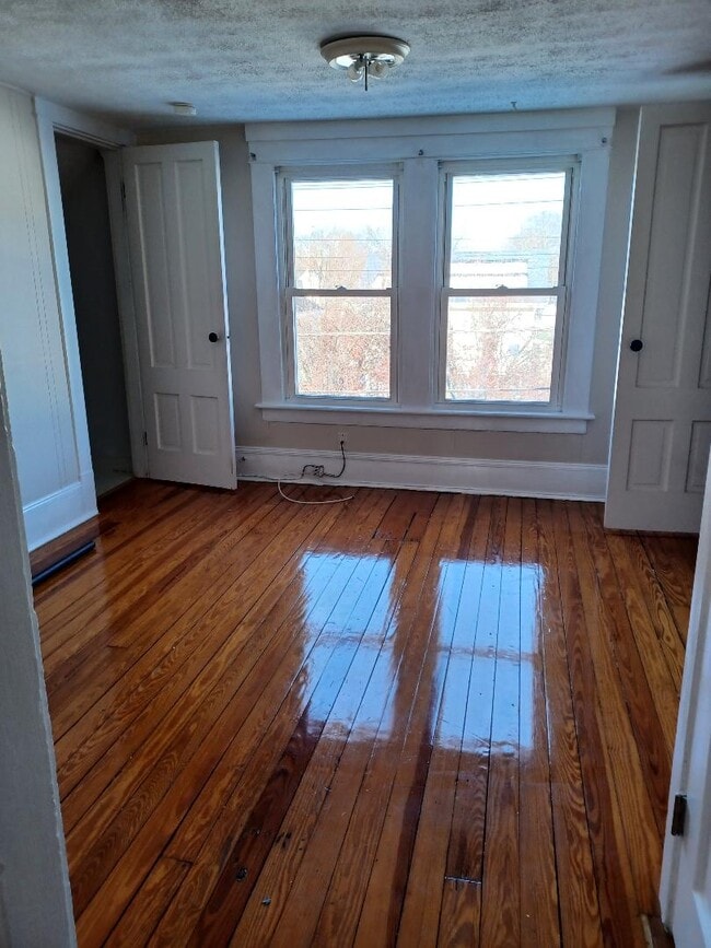 252 Elm St, Unit 3 in West Haven, CT - Building Photo - Building Photo