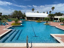 2801 Charleston Ln in Pharr, TX - Building Photo