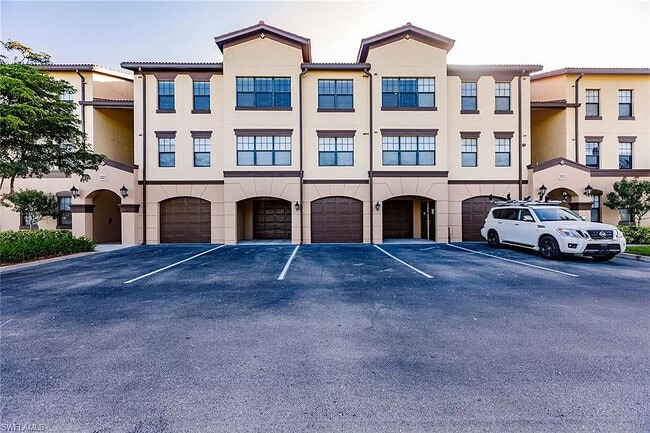 13010 Positano Cir, Unit 101