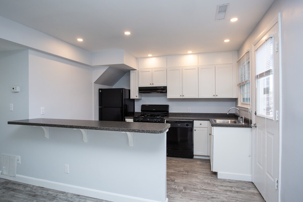 Hotel Raymond Apartments Fitchburg, MA Apartments For Rent