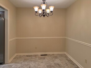 105 Oakmont Ln in Frankfort, KY - Building Photo - Building Photo