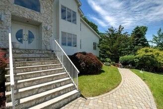 19 Lea Pl in Rockaway, NJ - Building Photo - Building Photo