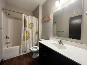2863 Spring Rose Cir in Coralville, IA - Building Photo - Building Photo