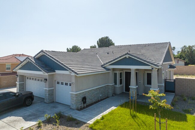 6432 Mount Mckinley in San Bernardino, CA - Building Photo - Building Photo