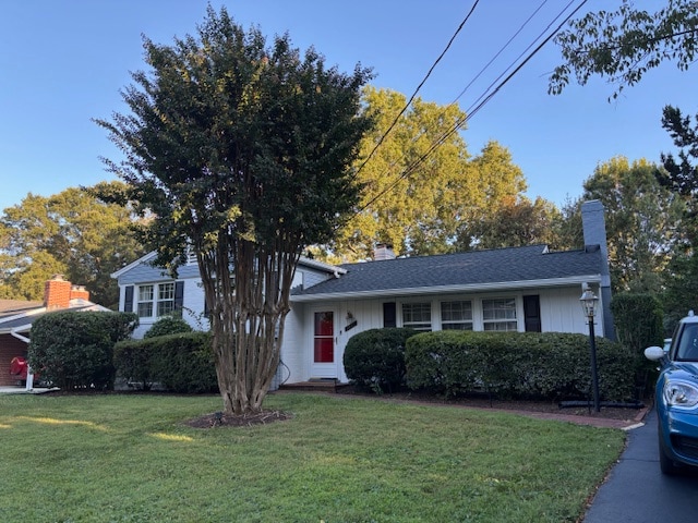 1913 Courtland Rd in Alexandria, VA - Foto de edificio - Building Photo