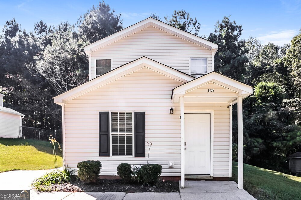 6155 Forrest Ave in Union City, GA - Building Photo